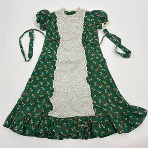 Vintage handmade Floral Green Dress with Lace Detail 5T